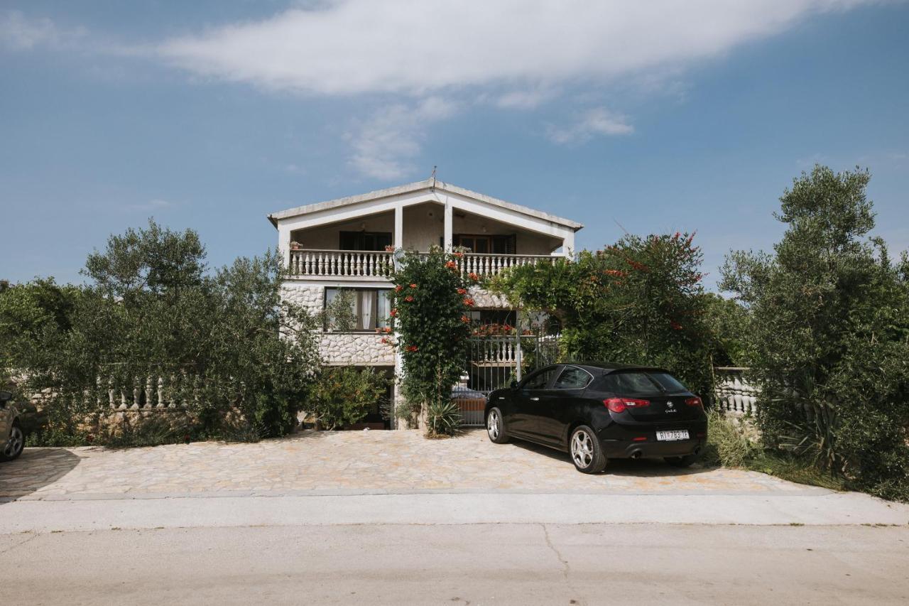 Apartments Marinka ビオグラード・ナ・モル エクステリア 写真